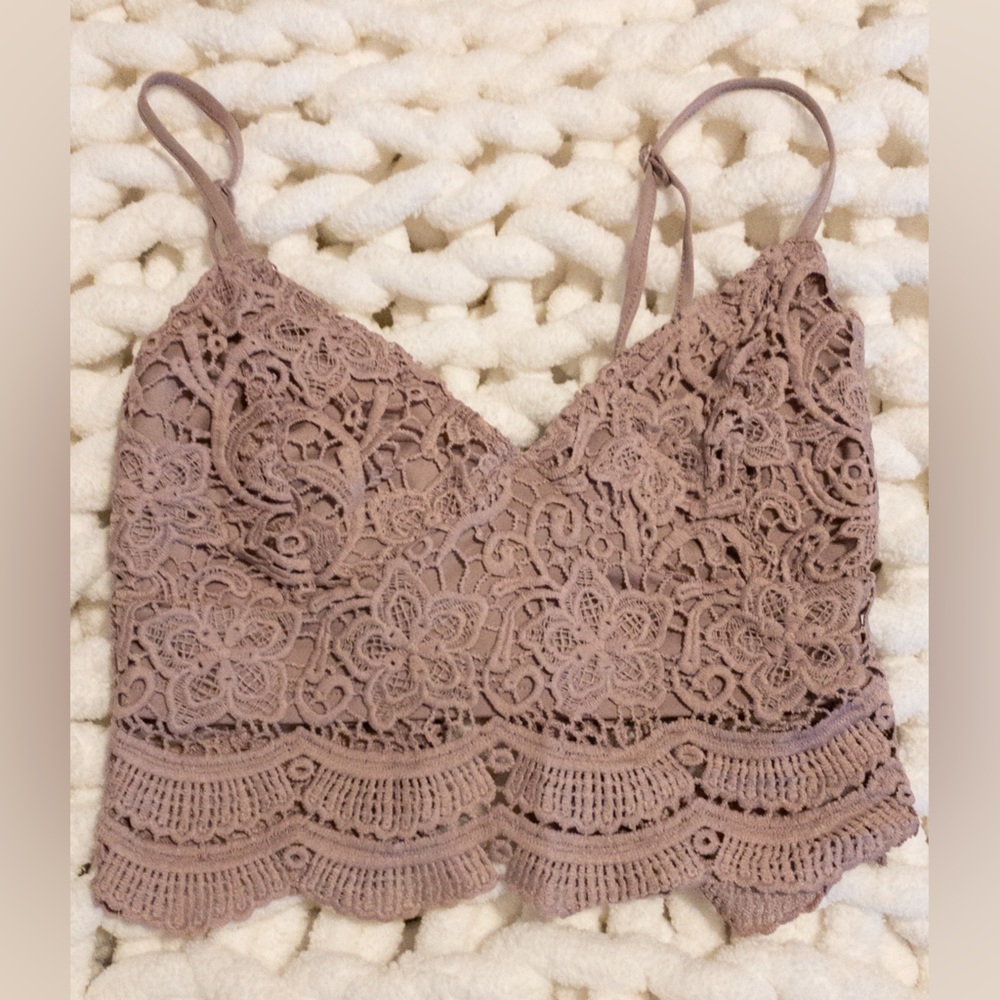LA Hearts Cropped Lace Tank Top